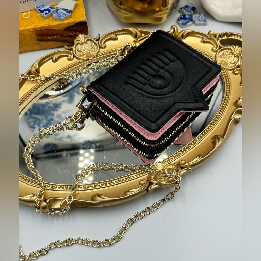 🆕 CHIARA FERRAGNI 🧿 BNIB Eyelike Motif Chain Linked Wallet - Black - WOC - Picture 9 of 16